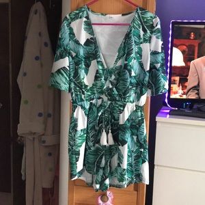 Tropical romper with sleeves